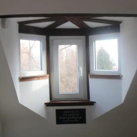 Palais Picard Ostfluegel * Thale