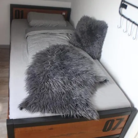 Palais Picard Ostfluegel Thale